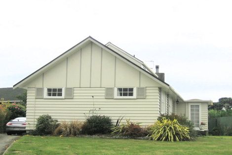 Photo of property in 22 Teoti Street, Paraparaumu Beach, Paraparaumu, 5032