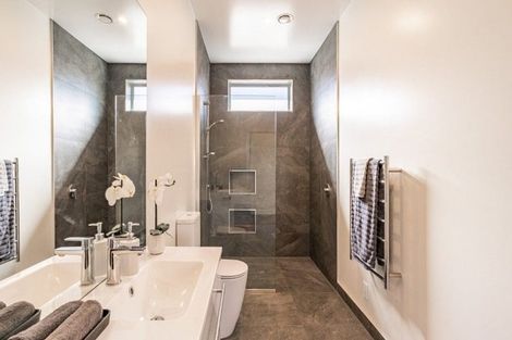 Photo of property in 56 Brentwood Street, Trentham, Upper Hutt, 5018