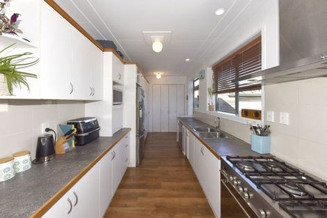 Photo of property in 74 Marine Parade, North New Brighton, Christchurch, 8083