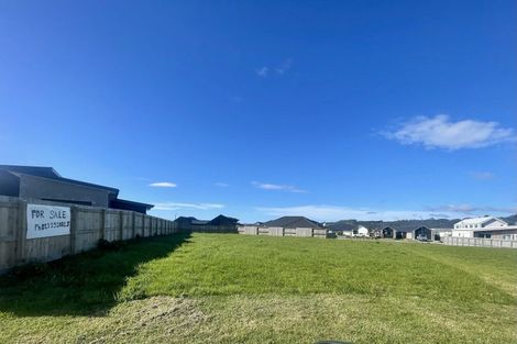 Photo of property in 59c Larsen Crescent, Tawa, Wellington, 5028
