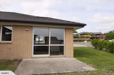 Photo of property in 19 Anna Lane, Glen Eden, Auckland, 0602