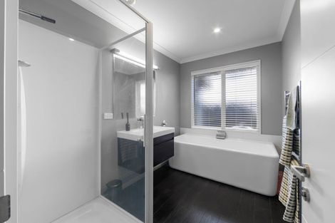 Photo of property in 4 Kawharu Street, Marshland, Christchurch, 8083