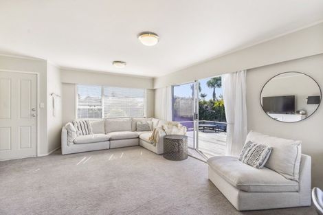 Photo of property in 1/15 Vivian Wilson Drive, Eastern Beach, Auckland, 2012
