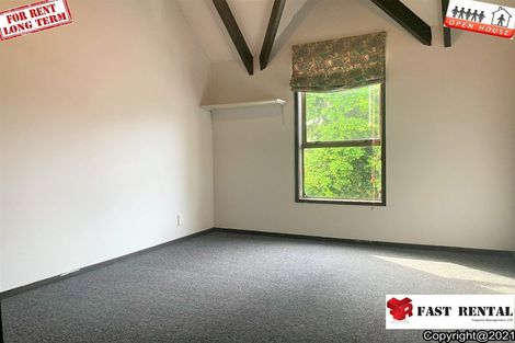 Photo of property in 1/2 Halberg Street, Glenfield, Auckland, 0629