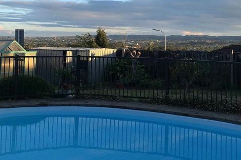 Photo of property in 254 Don Buck Road, Massey, Auckland, 0614