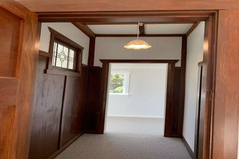 Photo of property in 16 Tawa Terrace, Tawa, Wellington, 5028