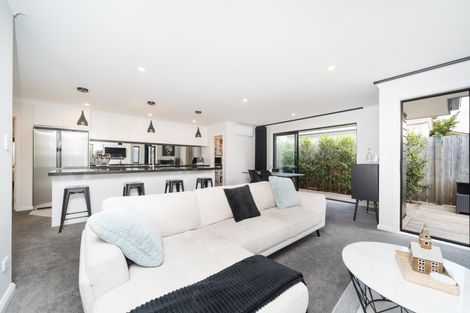 Photo of property in 6 Ngaio Street, West End, Palmerston North, 4412