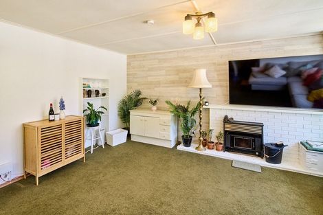 Photo of property in 19 Franklyn Road, Tawa, Wellington, 5028