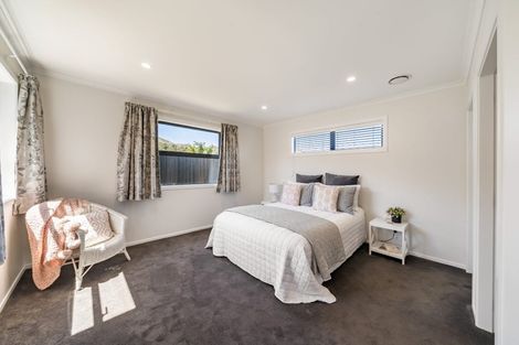 Photo of property in 17 Buddle Road, Wallaceville, Upper Hutt, 5018