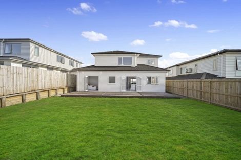 Photo of property in 22 Nola Dawn Avenue, Papakura, 2110