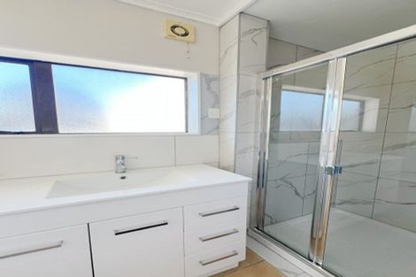 Photo of property in 1/16 Kenderdine Road, Papatoetoe, Auckland, 2025