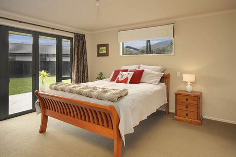 Photo of property in 8 Ken Wadsworth Way, Stoke, Nelson, 7011