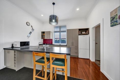 Photo of property in 21 Maire Street, Hawera, 4610