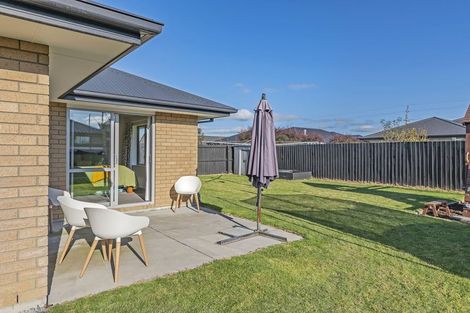 Photo of property in 5 Fountain Place, Rolleston, 7614