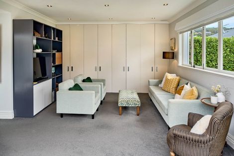 Photo of property in 292 The Parade, Island Bay, Wellington, 6023