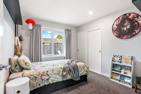 Photo of property in 43 Mcclintock Road, Massey, Auckland, 0614