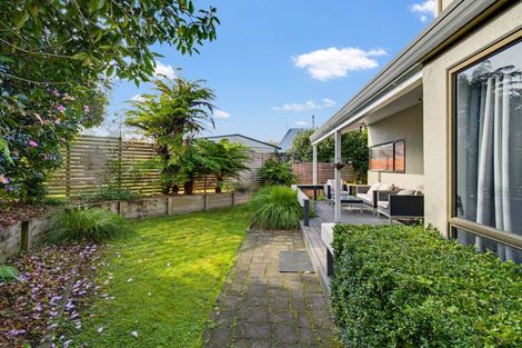 Photo of property in 74b Grand Vue Road, Kawaha Point, Rotorua, 3010