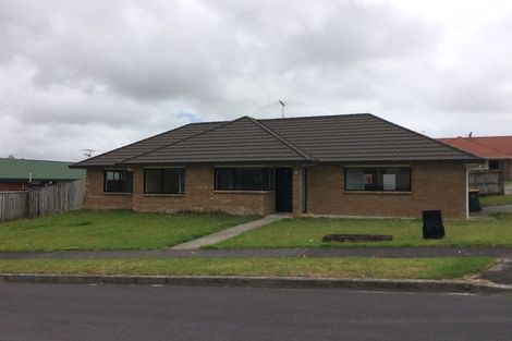 Photo of property in 5/4 Crewe Close, Albany, Auckland, 0632