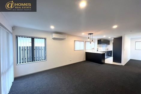 Photo of property in 19a Statesman Street, Henderson, Auckland, 0612
