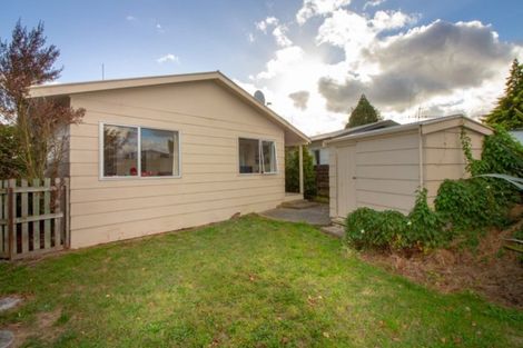Photo of property in 20b Hilton Grove, Kelvin Grove, Palmerston North, 4414