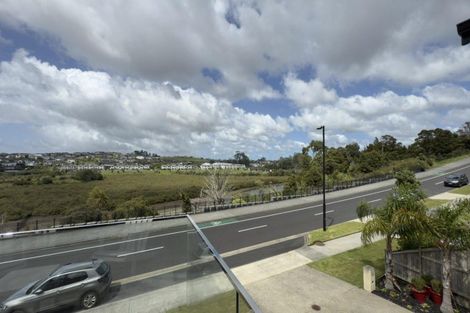 Photo of property in 144 Arran Point Parade, Orewa, 0931