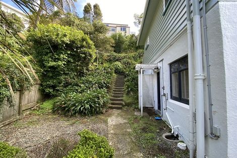 Photo of property in 12f3 Norna Crescent, Kelburn, Wellington, 6012