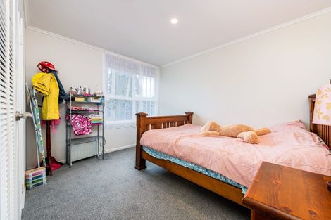 Photo of property in 1/22 Larnoch Road, Henderson, Auckland, 0610