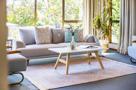 Photo of property in 14 The Crowsnest, Whitby, Porirua, 5024