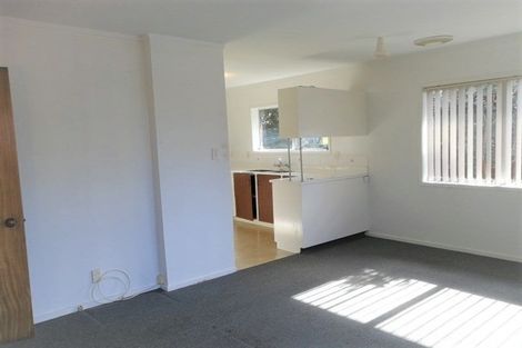 Photo of property in 18 Ramillies Place, Glenfield, Auckland, 0629