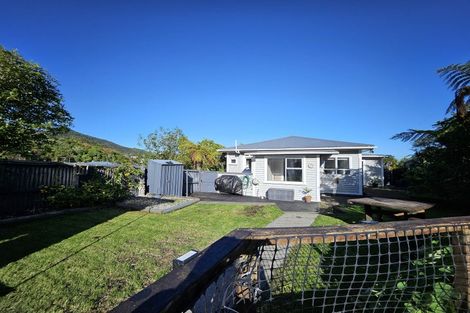 Photo of property in 11 Ashmore Avenue, Cobden, Greymouth, 7802