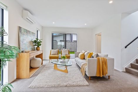 Photo of property in 15 Aquamarine Road, Rosehill, 2113