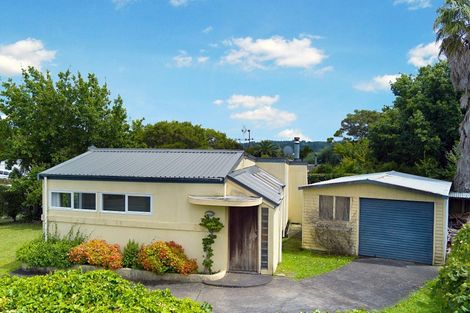 Photo of property in 28 Ferry Parade, Herald Island, Auckland, 0618