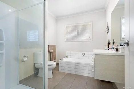 Photo of property in 3a Ascot Avenue, Henderson, Auckland, 0610