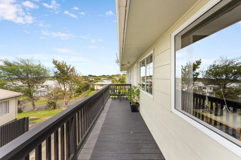 Photo of property in 37 Fraser Drive, Feilding, 4702