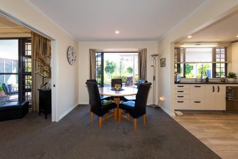 Photo of property in 38 Kensington Drive, Taradale, Napier, 4112