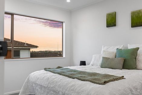 Photo of property in 4/90 Lynwood Road, New Lynn, Auckland, 0600