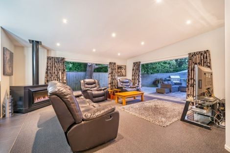Photo of property in 9 Parkwood Grove, Trentham, Upper Hutt, 5018