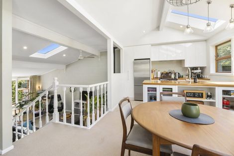 Photo of property in 92a Churton Drive, Churton Park, Wellington, 6037