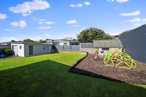 Photo of property in 11 Culzean Grove, Bell Block, New Plymouth, 4312