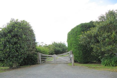 Photo of property in 198 Whangapouri Road, Karaka, Papakura, 2578