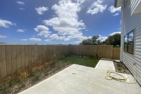 Photo of property in 52e Chesterton Street, Johnsonville, Wellington, 6037