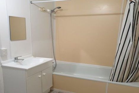 Photo of property in 14u2 Doris Gordon Crescent, Crofton Downs, Wellington, 6035