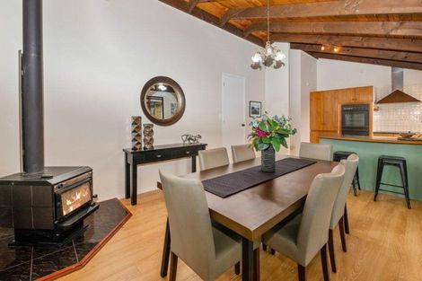 Photo of property in 9 Moxham Grove, Massey, Auckland, 0614