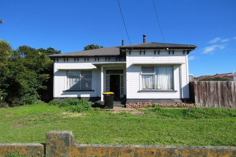 Photo of property in 36 Peel Street, Westport, 7825