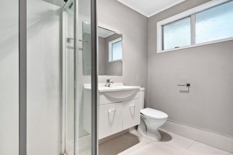 Photo of property in 2 Miro Street, New Lynn, Auckland, 0600