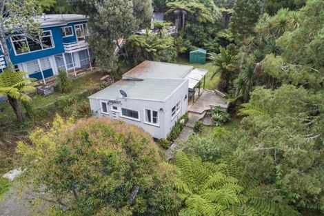 Photo of property in 227 Godley Road, Titirangi, Auckland, 0604