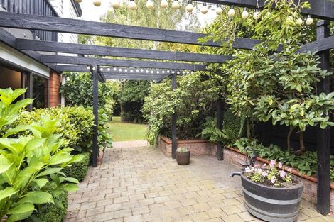 Photo of property in 2/5a Regency Crescent, Redwood, Christchurch, 8051