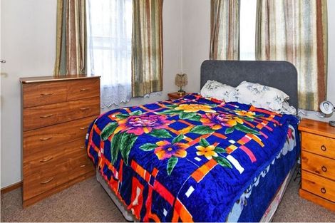 Photo of property in 519 Massey Road, Mangere, Auckland, 2022