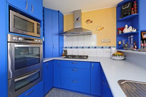 Photo of property in 1 Mchardy Place, Glenfield, Auckland, 0627