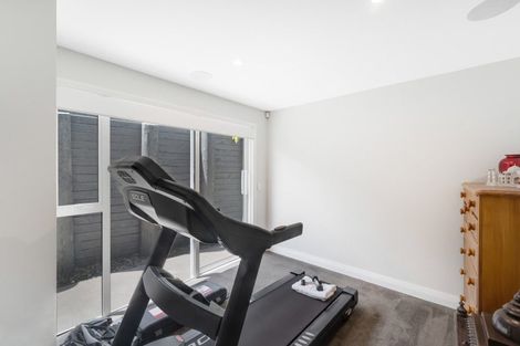Photo of property in 62 Armstrong Farm Drive, East Tamaki Heights, Auckland, 2016